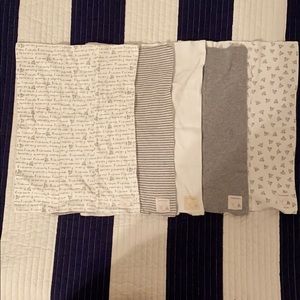 Burt’s Bees burp cloths